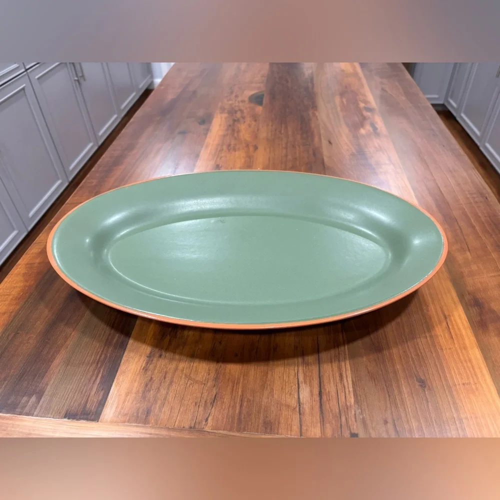 Casa Verde Terra Cotta WSP 18” Oval Serving Platter - Green Terracotta